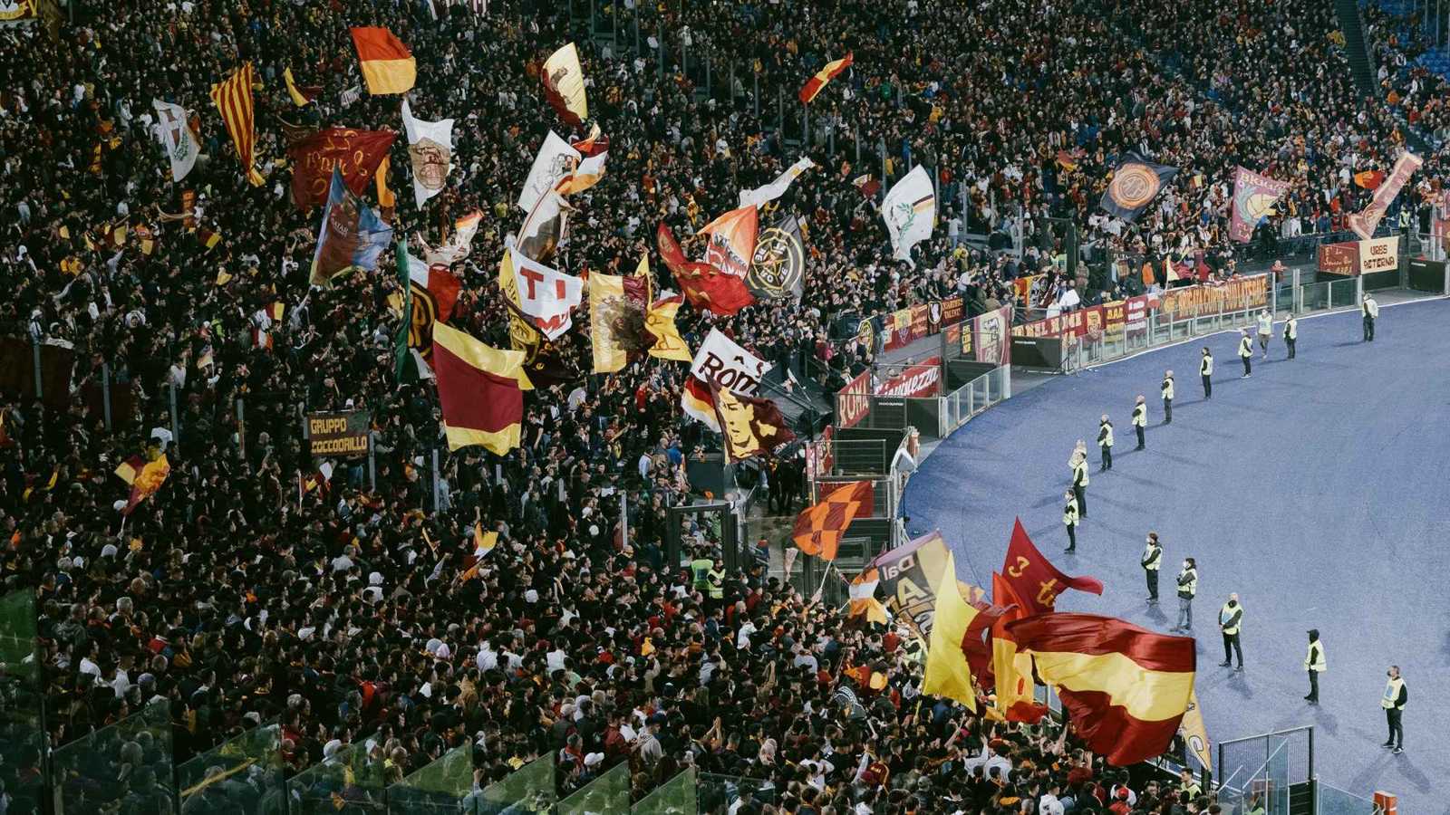 فرنسا تعتقل 100 مشجع إيطالي "مسلح" قبل مباراة نيس وروما بالدوري الأوروبي