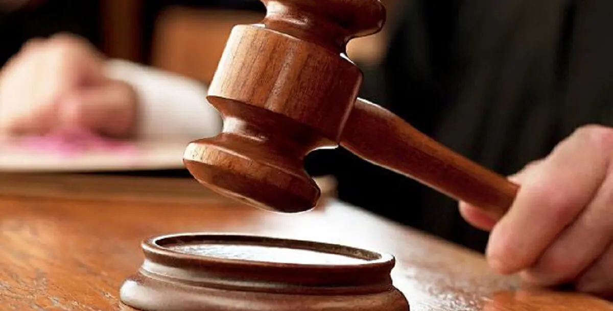 بسبب هذه العبارة التي قالها لأبيه.. محكمة جدة تعاقب الابن بالسجن والجلد