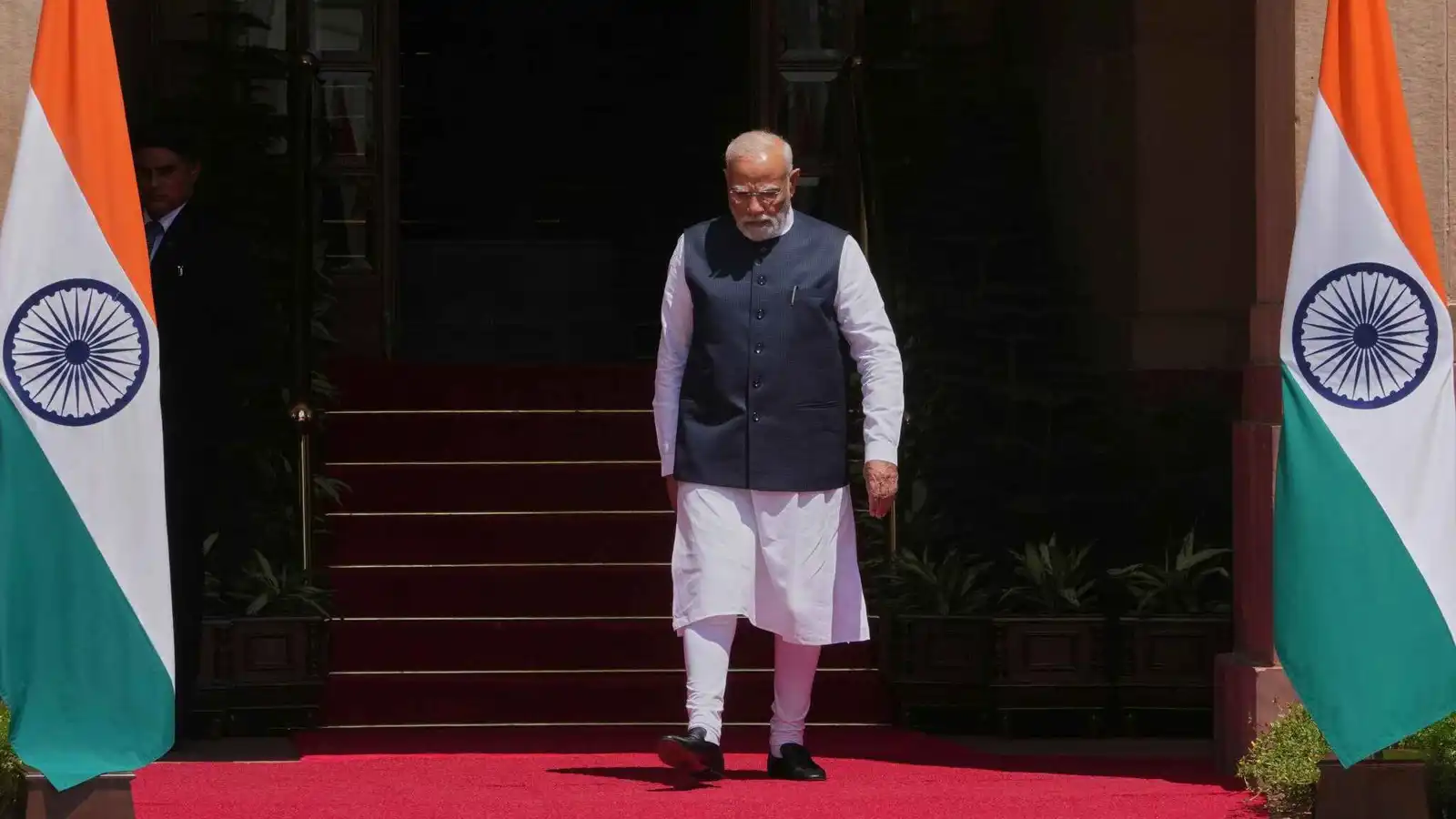 "نيويورك تايمز": "انتفاضات" جنوب آسيا تمثل تحدياً لطموح الهند "العالمي"