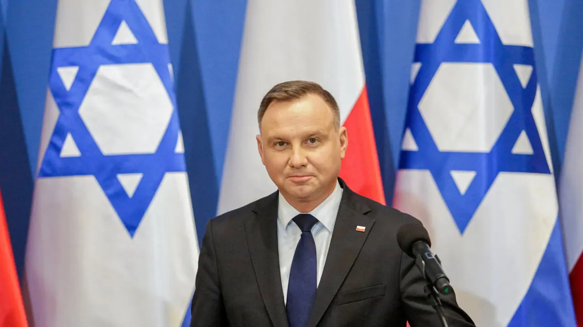 بولندا تستدعي سفيرها لدى إسرائيل بسبب خلاف حول "قانون معاد للسامية"