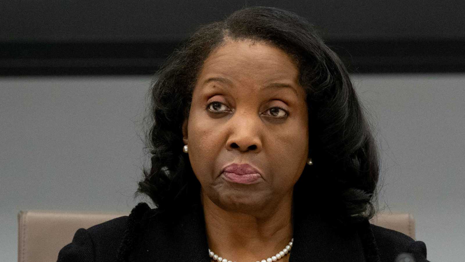 يتعلق بالاحتيال.. "العدل الأمريكية" تفتح تحقيقا جنائيا مع ليزا كوك