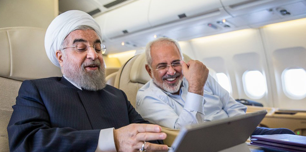 بعد دبلوماسية الابتسامة.. ظريف يراقب انهيار الاتفاق النووي