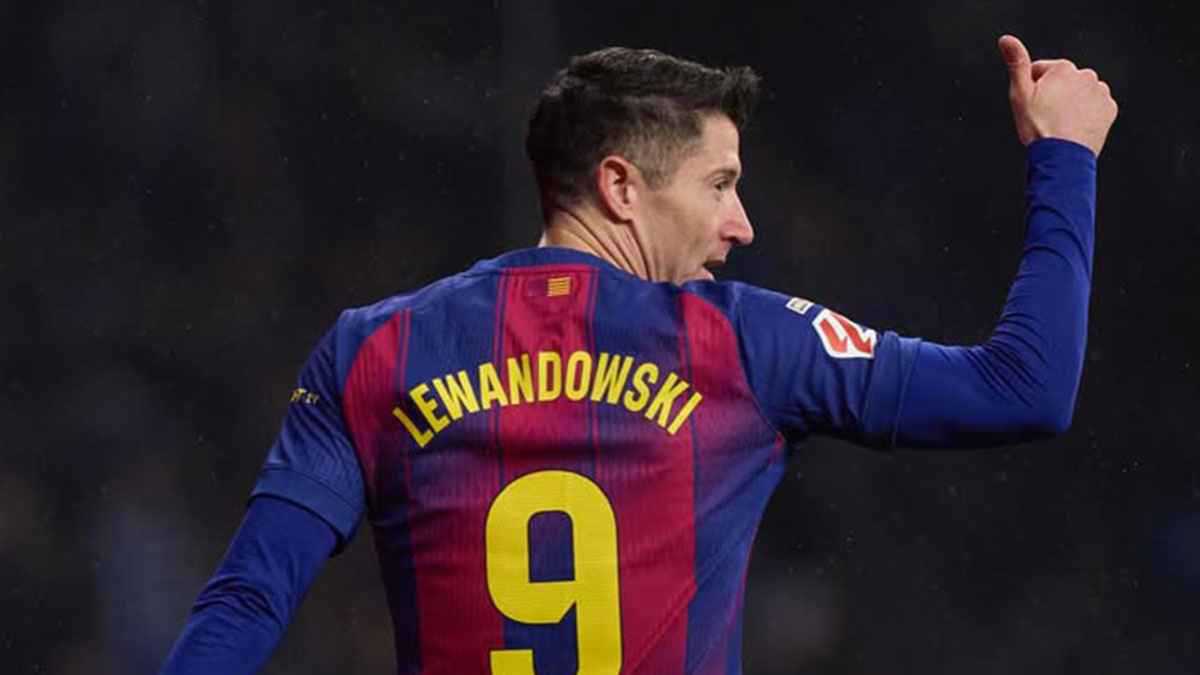 ضربة خاطفة.. هل ينقذ ليفاندوفسكي الهلال السعودي؟