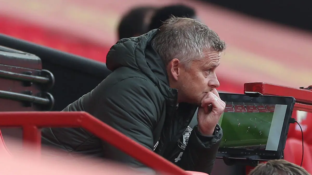 صحيفة تتوقع قرب إقالة سولشاير من تدريب مانشستر يونايتد