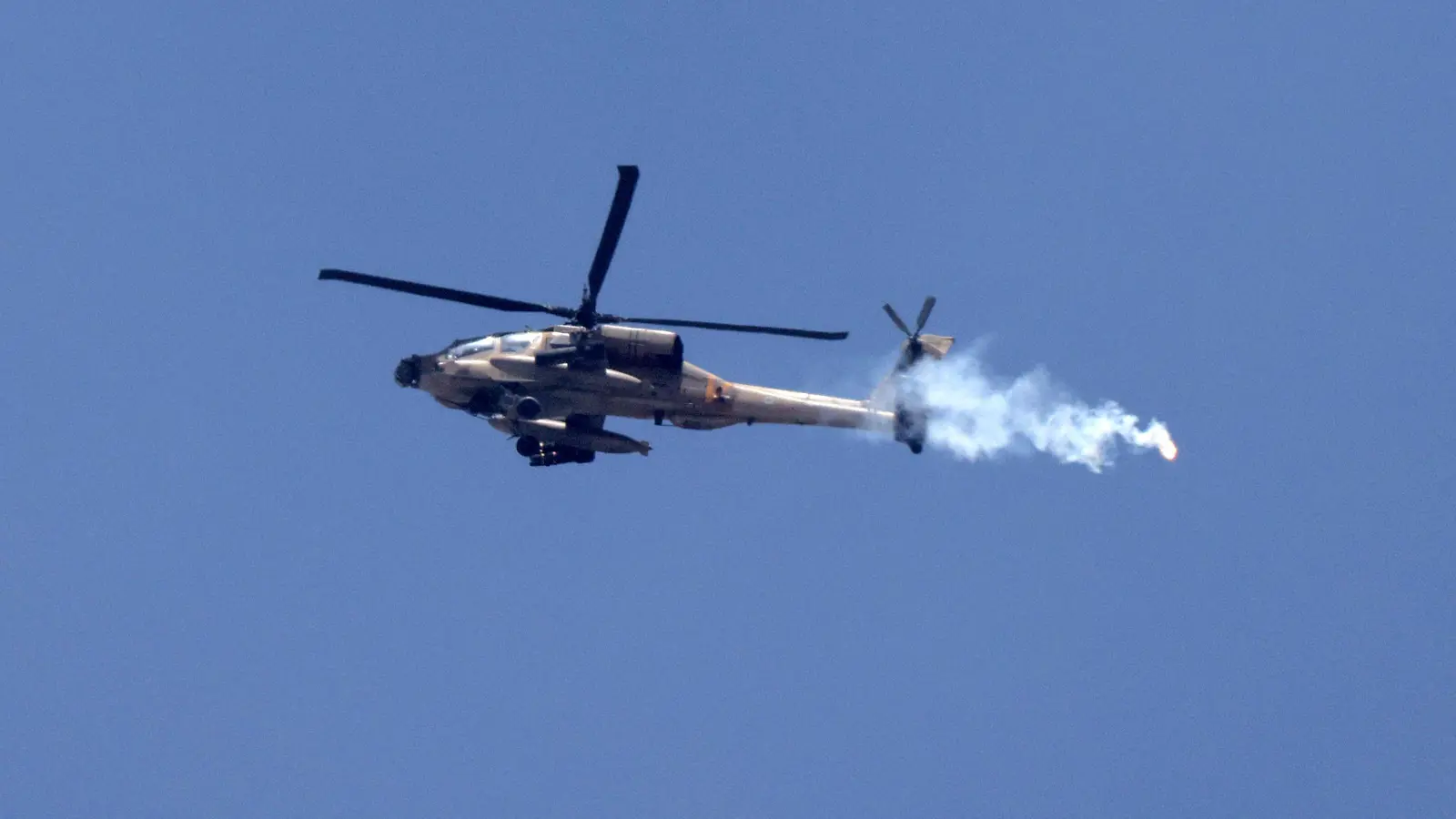 تمهيدا لتسليم عيدان ألكسندر.. إسرائيل تعلق عملياتها في غزة