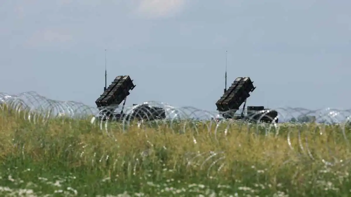 تأخر تسليم الأسلحة يعمق أزمة الثقة بين ترامب وحلفائه الأوروبيين