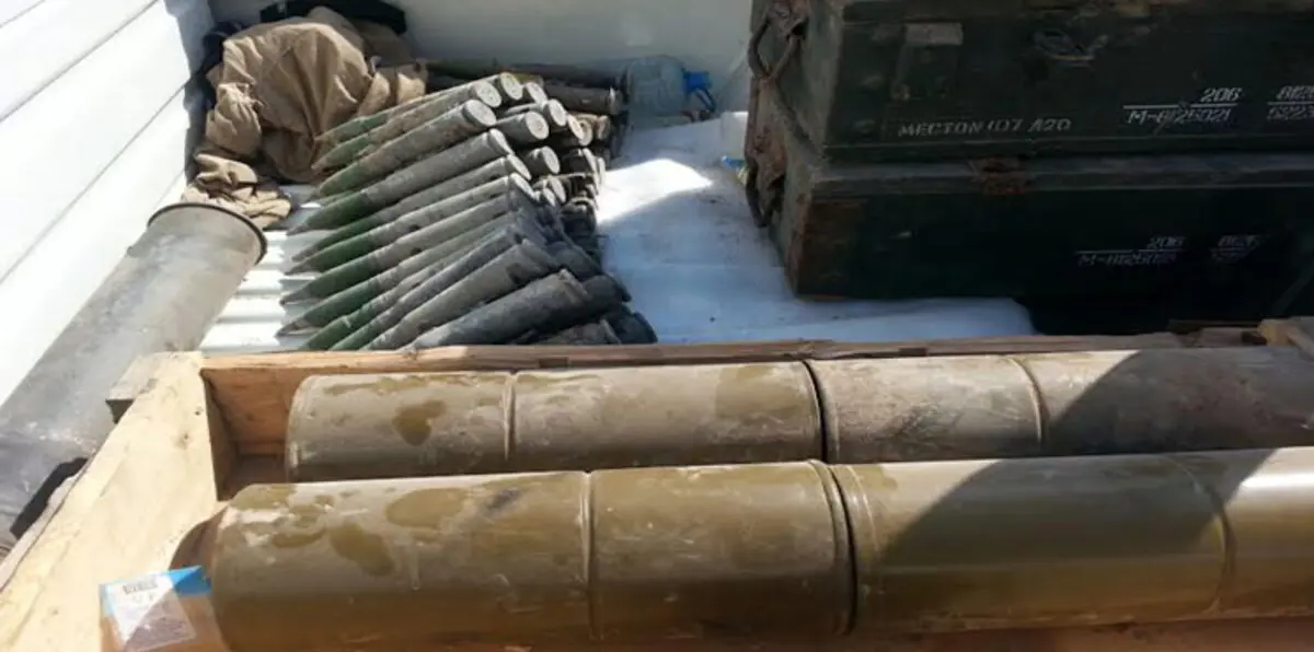 اليمن.. ضبط مستودع أسلحة ومتفجرات في عدن ( صور)