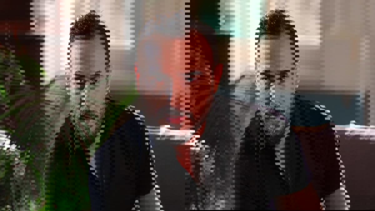 باسم مغنية: بيروت صنعت نجومية تيم حسن.. والفنان اللبناني "انكسرت شوكته" 