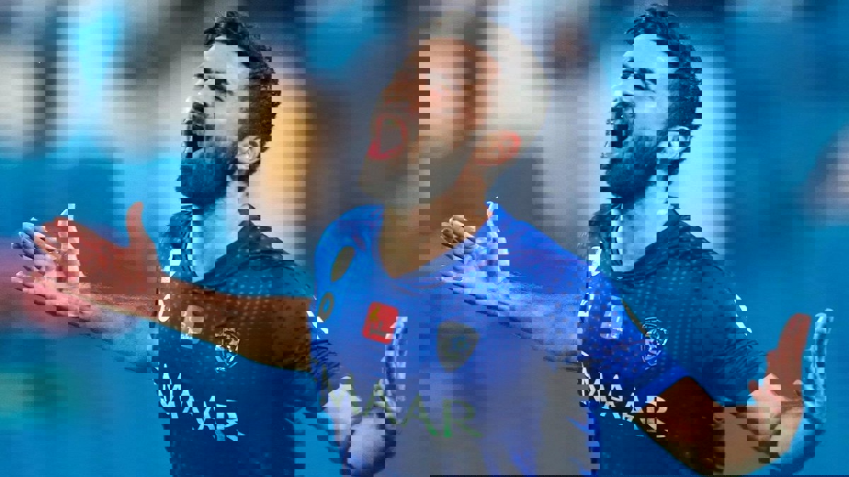 كشف مدة غياب عمر خربين عن نادي الهلال السعودي