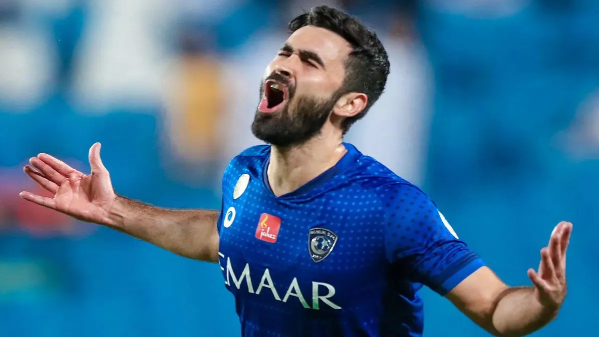 كشف مدة غياب عمر خربين عن نادي الهلال السعودي