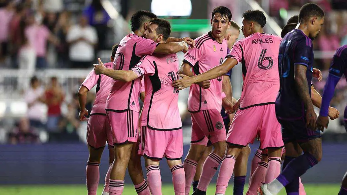 على طريقة أحد أبطال «مارفل».. احتفال جديد من ميسي (فيديو)