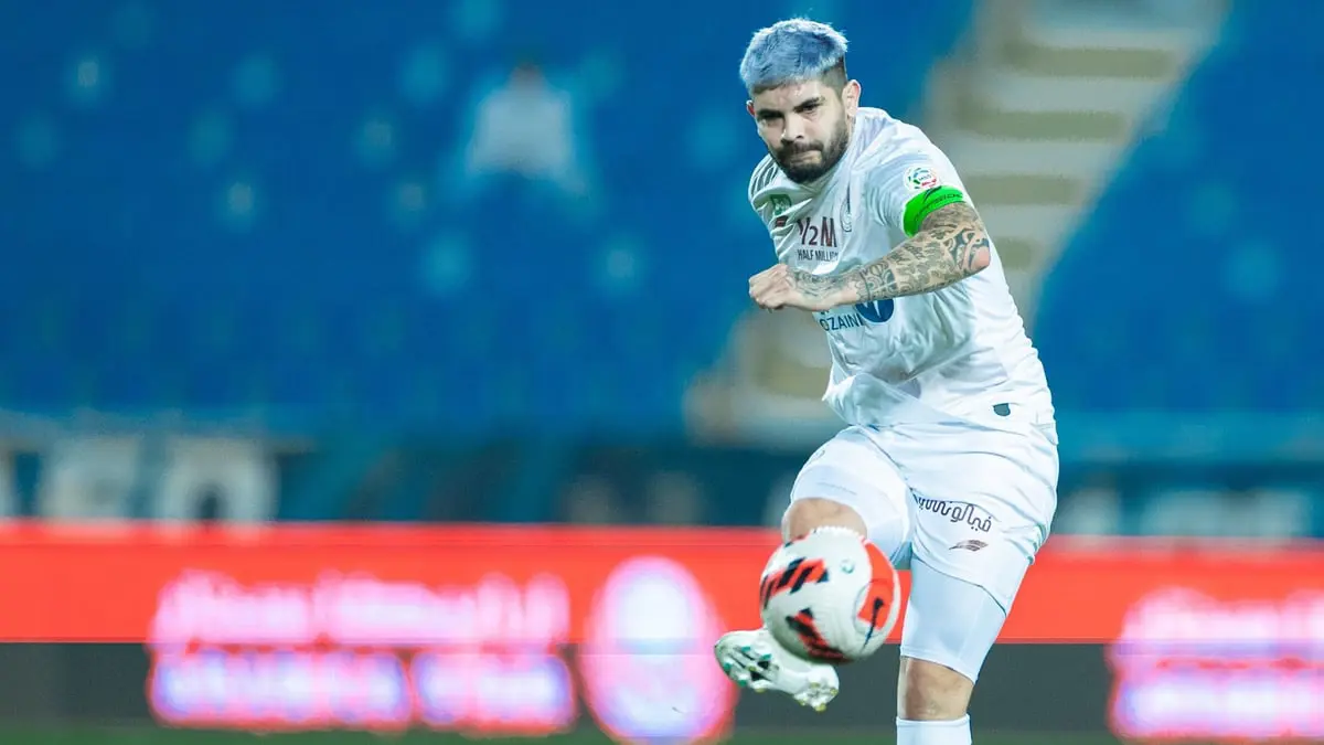 بانيغا يطلب مغادرة نادي الشباب والعودة إلى بوكا جونيورز​