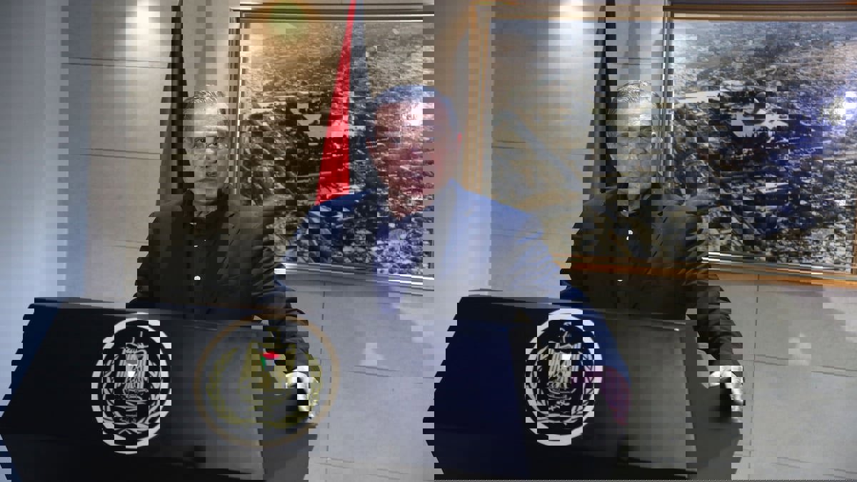 بالتزامن مع اقتحامات الأقصى.. الرئاسة الفلسطينية تحذر من القيود الإسرائيلية على المسيحيين بالقدس