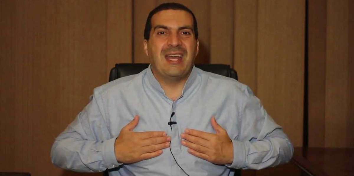 عمرو خالد... نجومية الوعظ