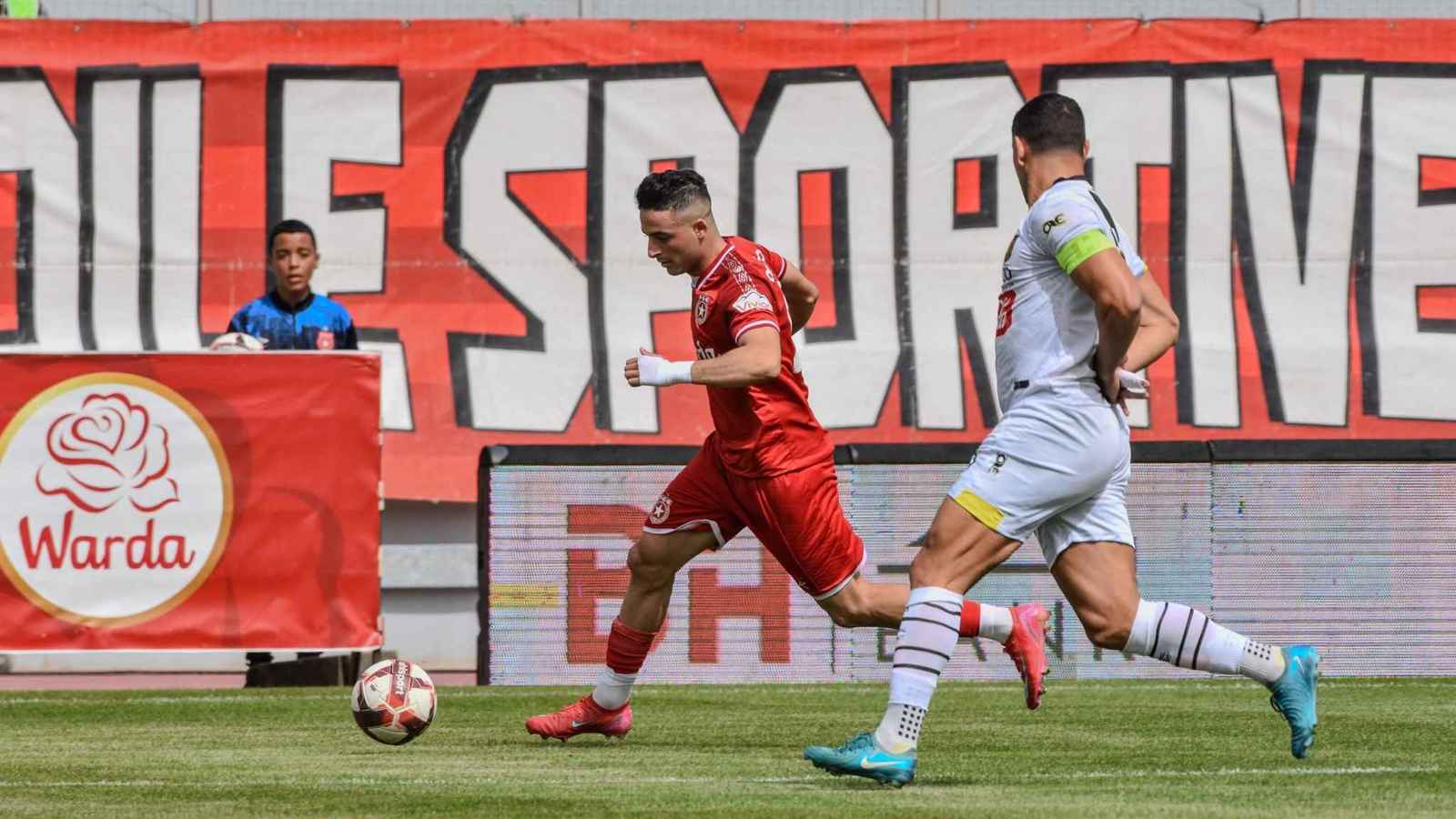 الإفريقي يلتحق بالترجي والمنستيري في صدارة الدوري التونسي والنجم يهزم بن قردان