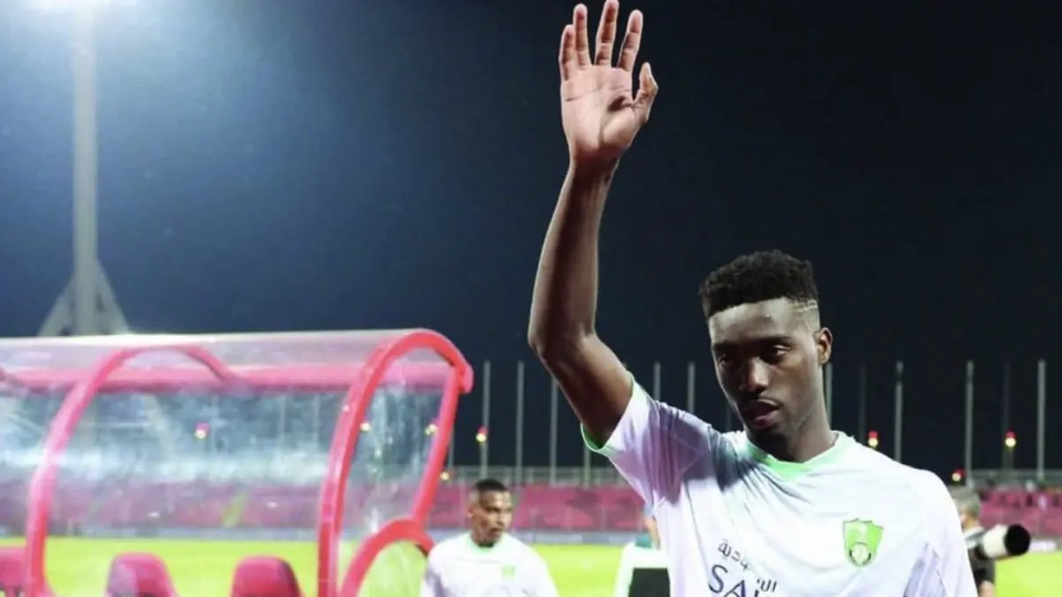 سعيد العويران: قضي الأمر.. دجانيني لاعبًا في نادي النصر السعودي