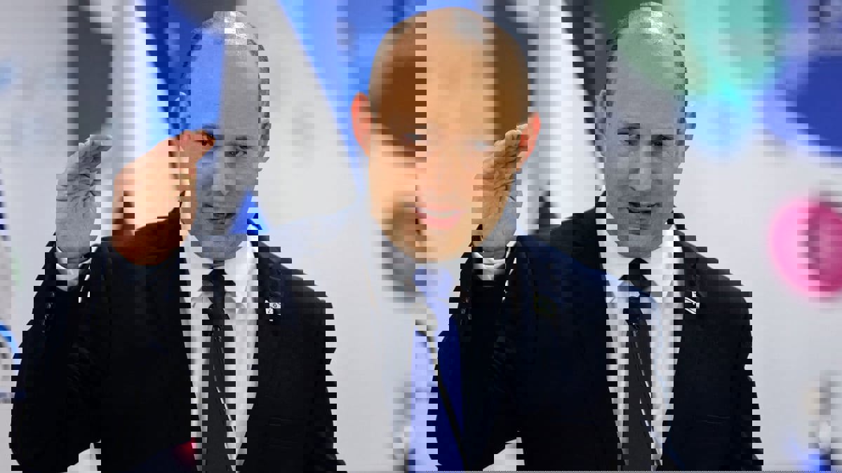 الشرطة الإسرائيلية تعتقل مستوطنا هدد بينيت بالقتل