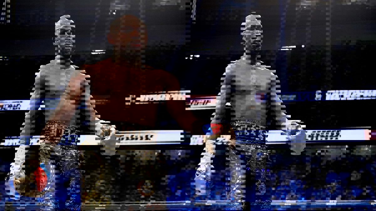 مايويذر يؤكد مواجهة نازوكاوا في ليلة رأس السنة