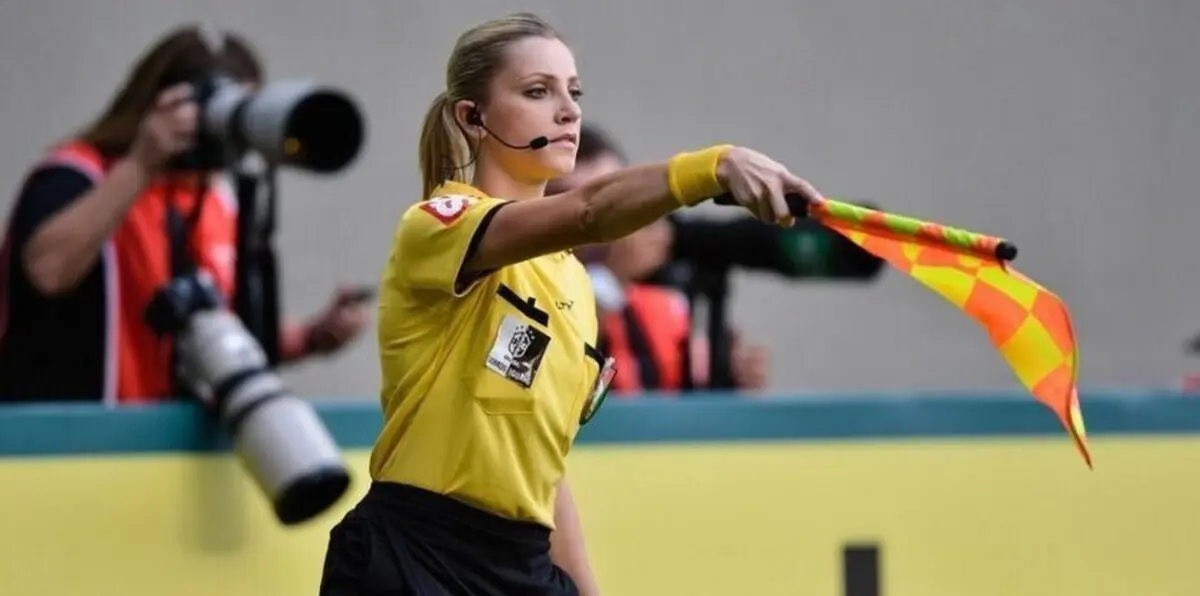 من هي البرازيلية الجميلة فرناندا كولومبو التي أثارت الجدل؟ (صور)