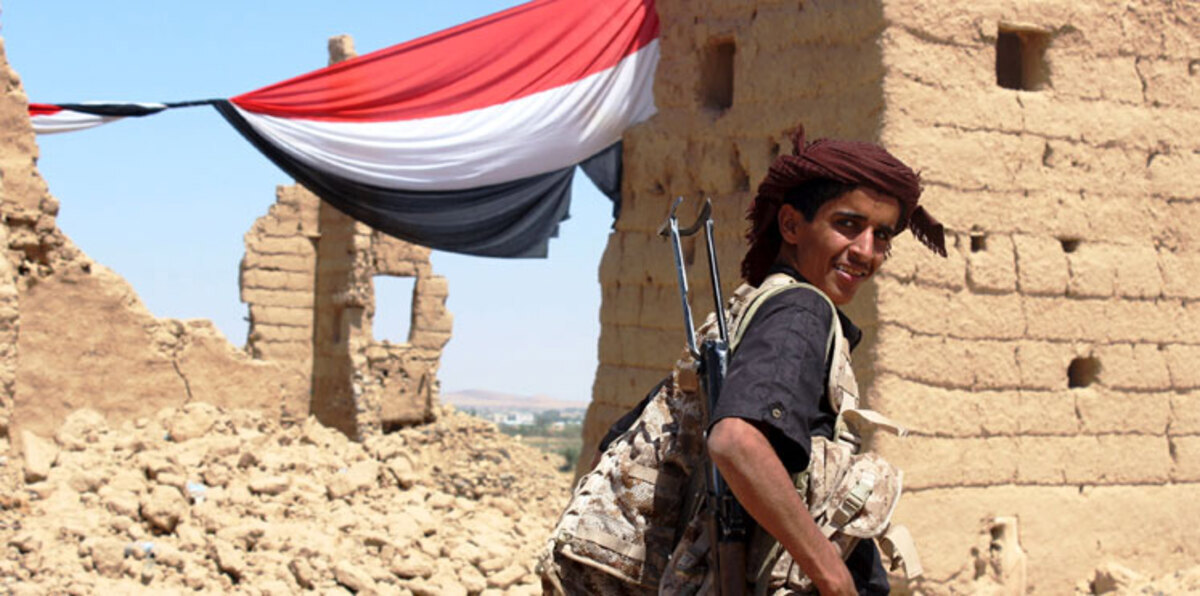 الجيش الوطني يتسلم مقرات حكومية من المقاومة في تعز اليمينة‎