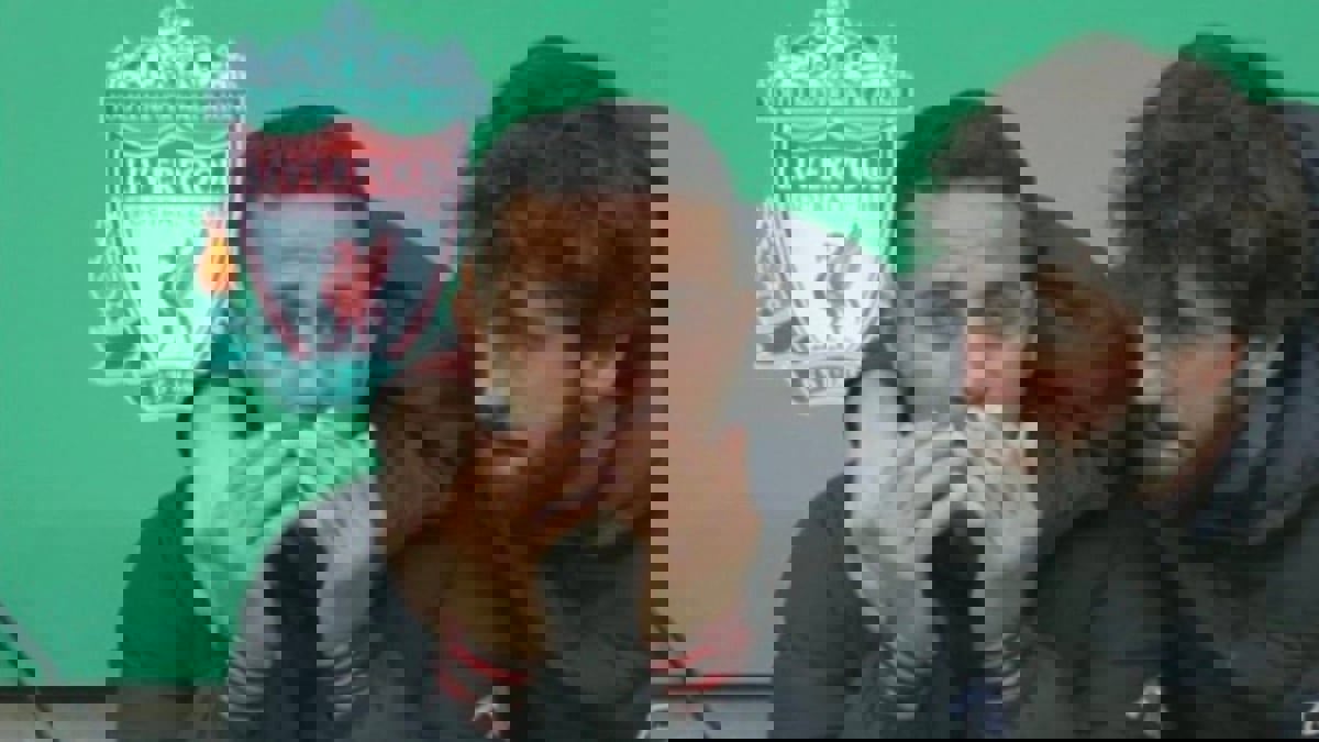 مباراة تشيلسي وليفربول.. بكاء تياغو ألكانتارا بعد إصابته واستبعاده في نهائي كأس الرابطة الإنجليزية (فيديو)