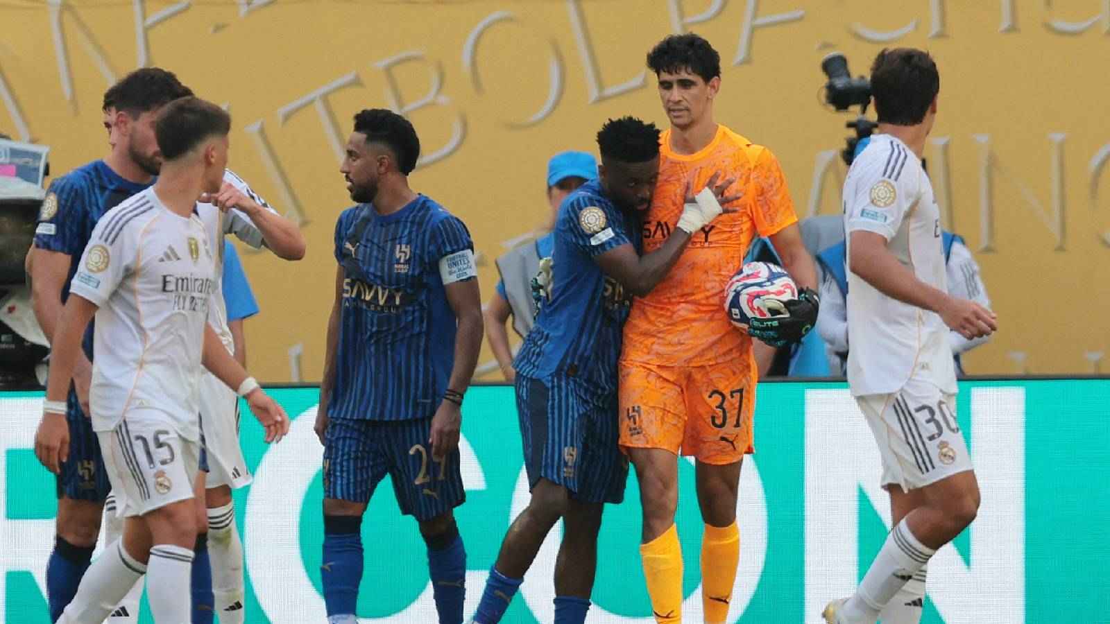 صدمة إعلامي إسباني بعد تصدي "بونو" لضربة جزاء ريال مدريد (فيديو)