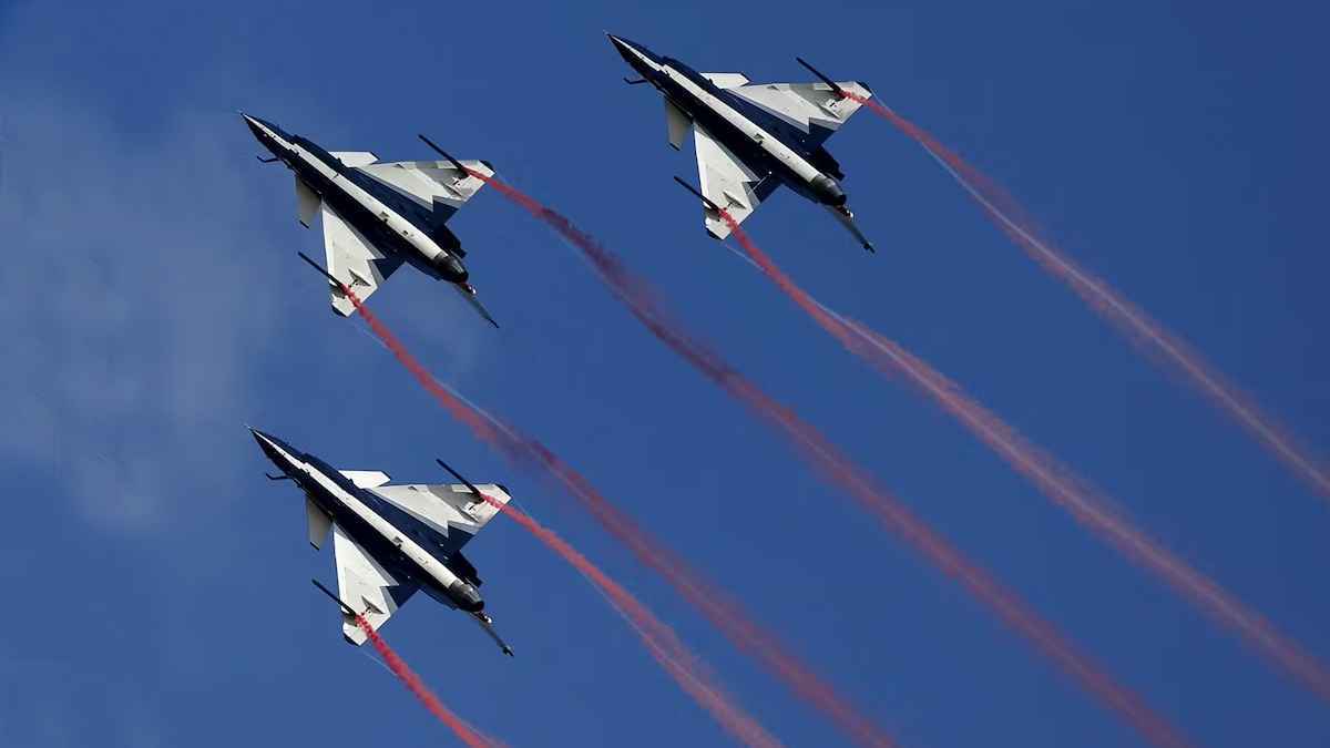 خشية "سيناريو الهند".. قلق إسرائيلي من حصول إيران على "J-10C" الصينية