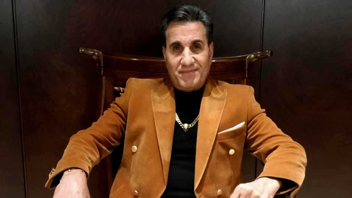 أموال ومجوهرات.. أحمد شيبة يعلق على تعرض شقته للسطو