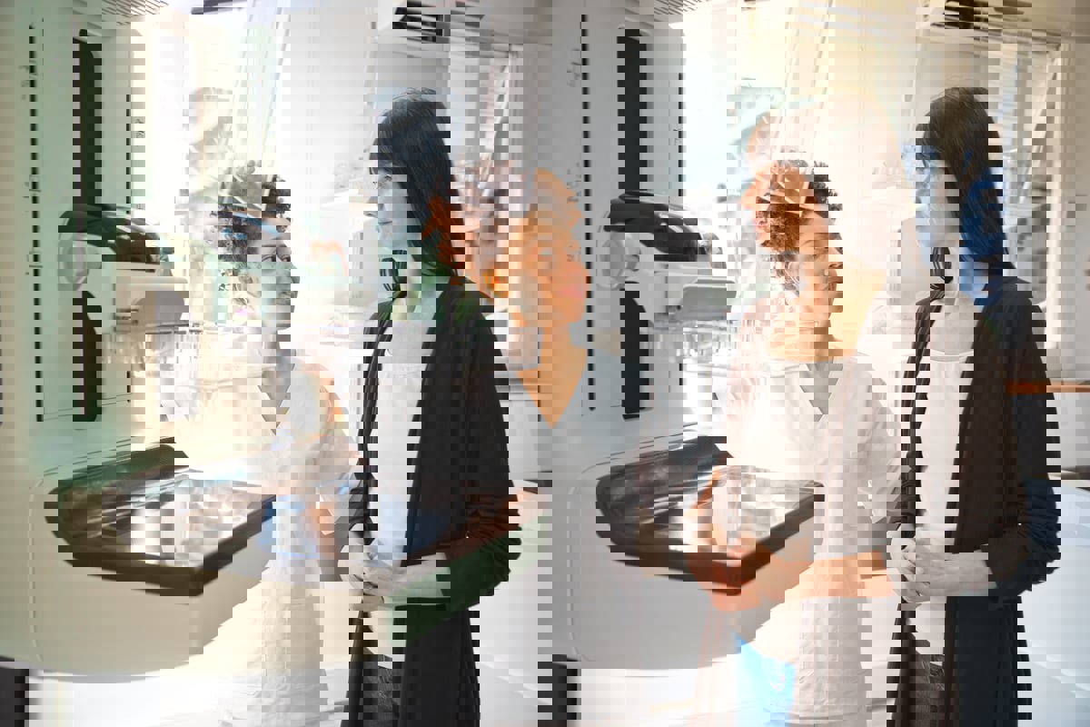 عاملان يرفعان من خطر الإصابة بسرطان الثدي