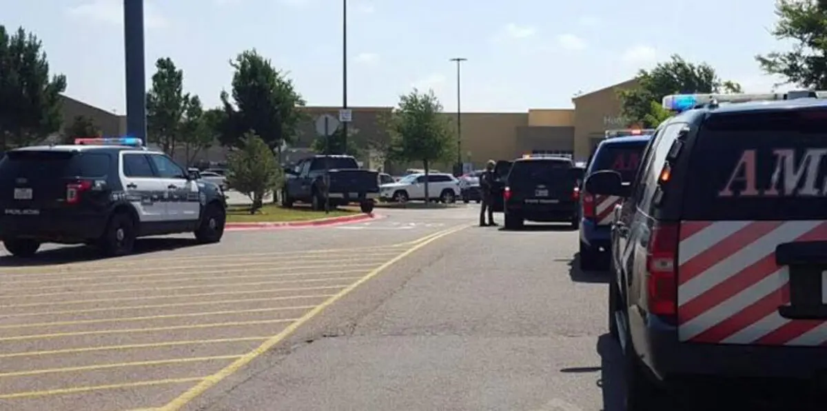 شرطة ولاية تكساس تقتل مسلحًا داخل متجر كان يحتجز به رهائن