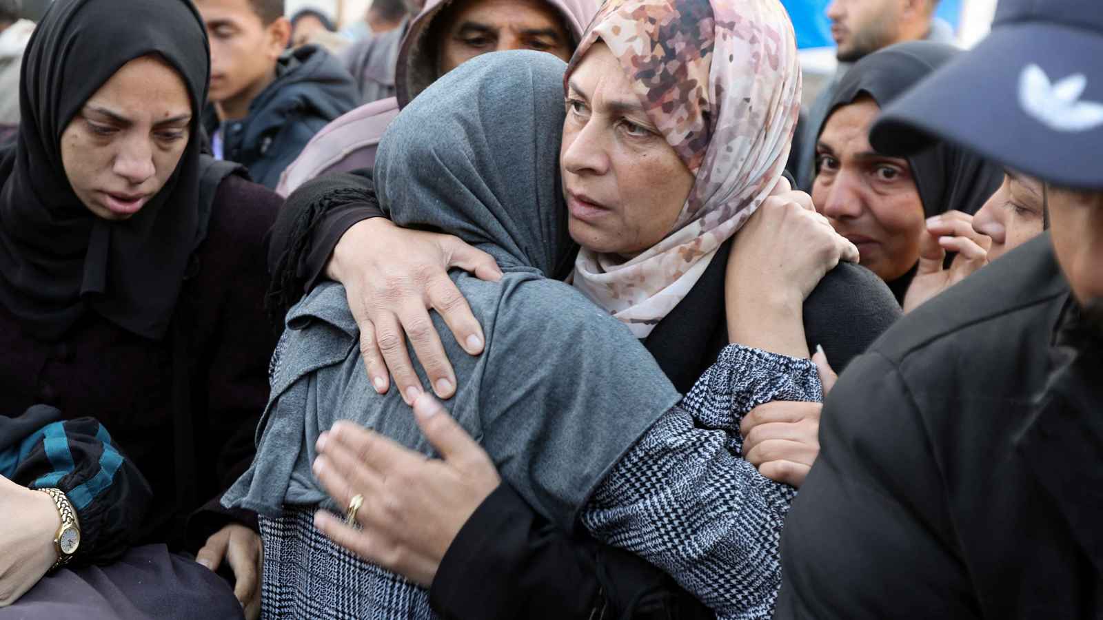 "واللا": عدم وجود بديل مناسب يعزز سيطرة حماس على غزة