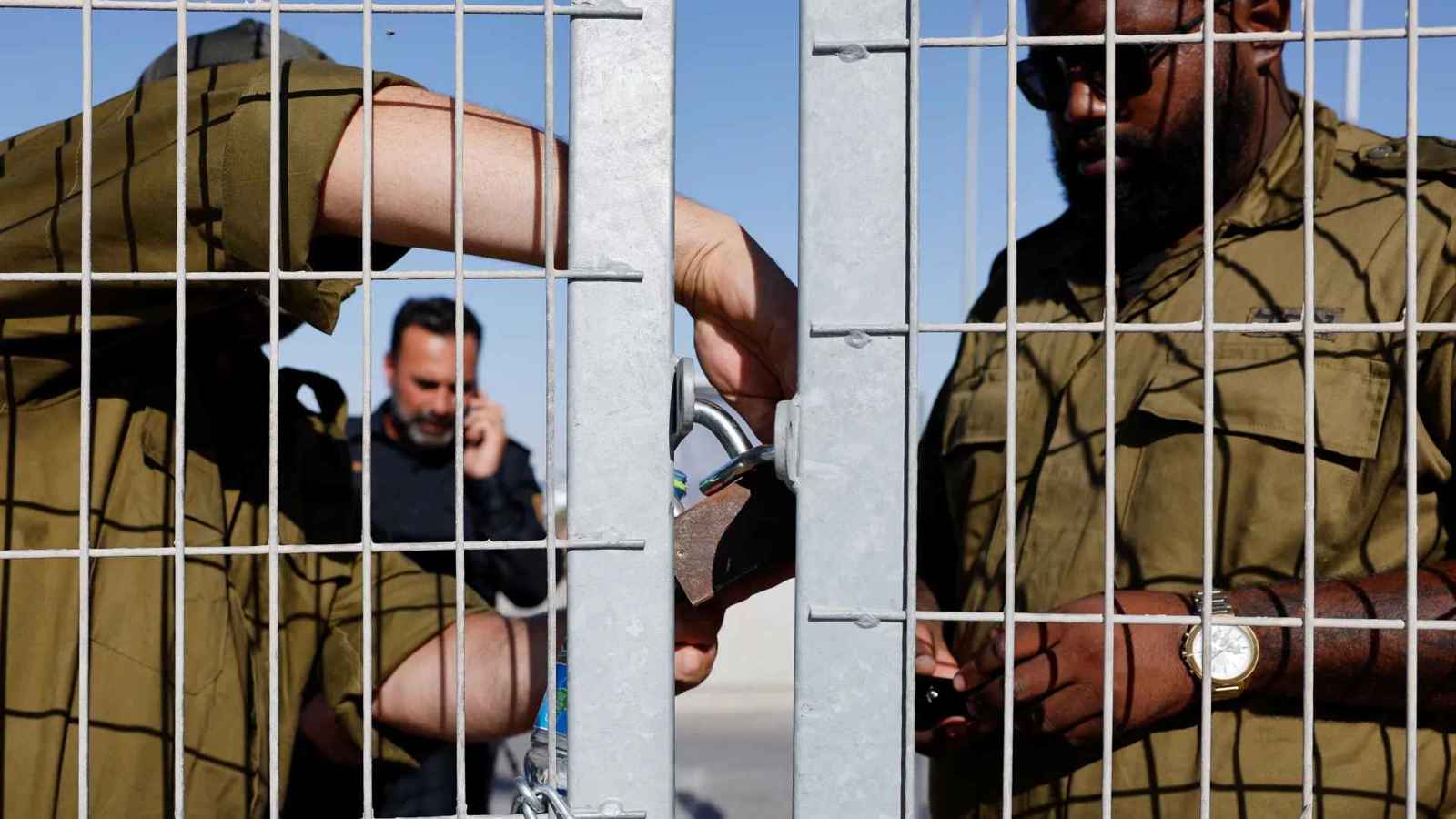 مصر: إسرائيل ستفرج عن 1890 فلسطينيا مقابل استعادة 33 رهينة