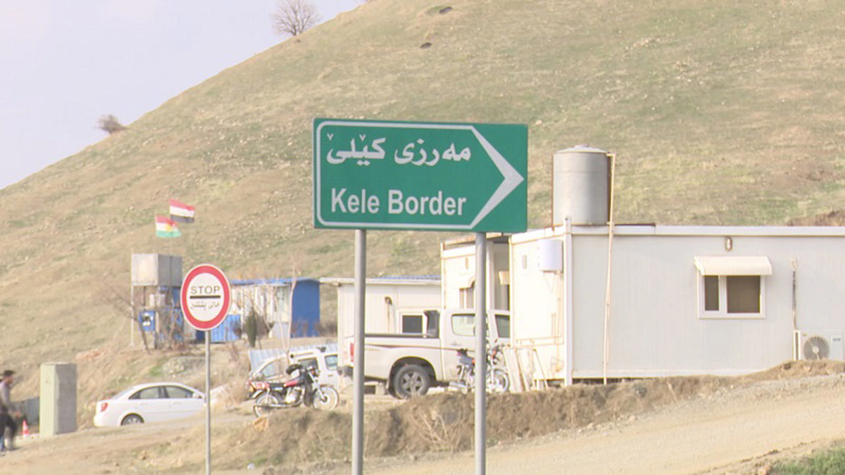 إقليم كردستان العراق يعيد فتح معبرين مع إيران أغلقا بسبب كورونا