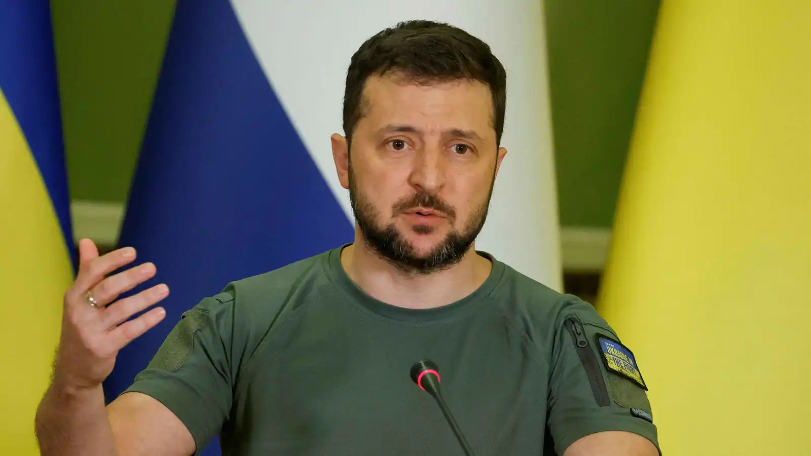 زيلينسكي يعلن عن تقدم عسكري شرق أوكرانيا