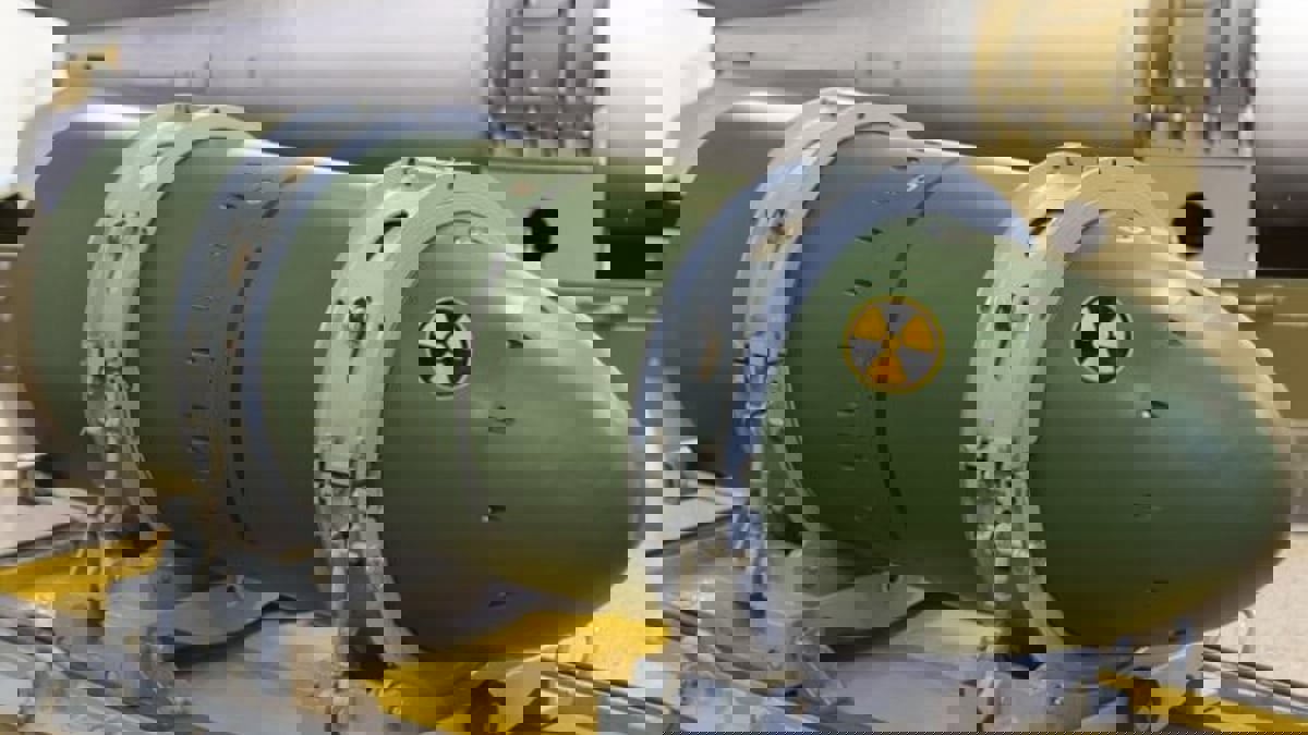 ما هي "القنبلة القذرة"؟ ولماذا تتحدث روسيا عنها الآن؟