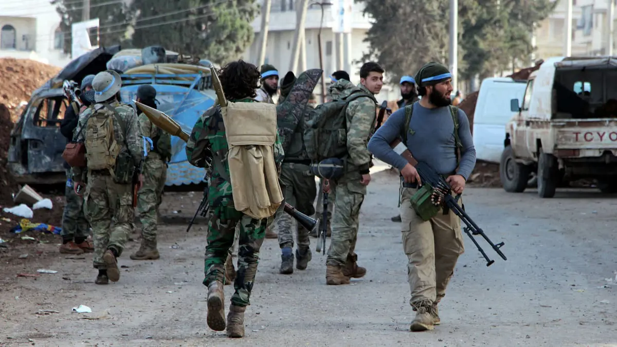 "المرصد": مقتل 8 جنود سوريين بقصف لـ"هيئة تحرير الشام" في إدلب 