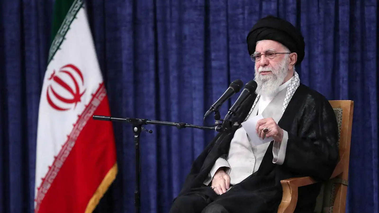 خامنئي: الولايات المتحدة تسعى لـ"ابتلاع" إيران