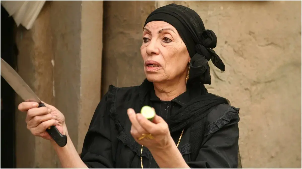 تشييع جثمان الفنانة المصرية رجاء حسين