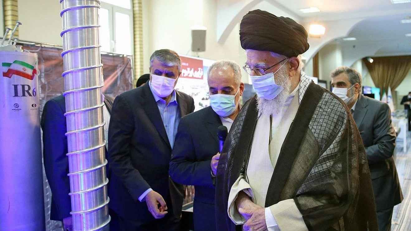 المونيتور: واشنطن وطهران "تحيّدان" اليورانيوم وتقتربان من الاتفاق