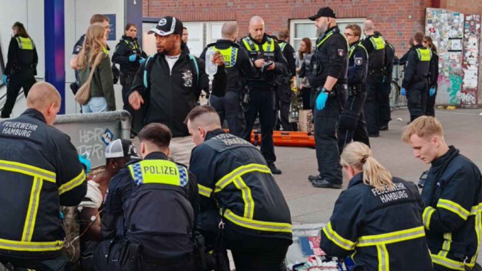 اعتقال امرأة.. تطورات هجوم محطة قطارات هامبورغ المركزية (فيديو)