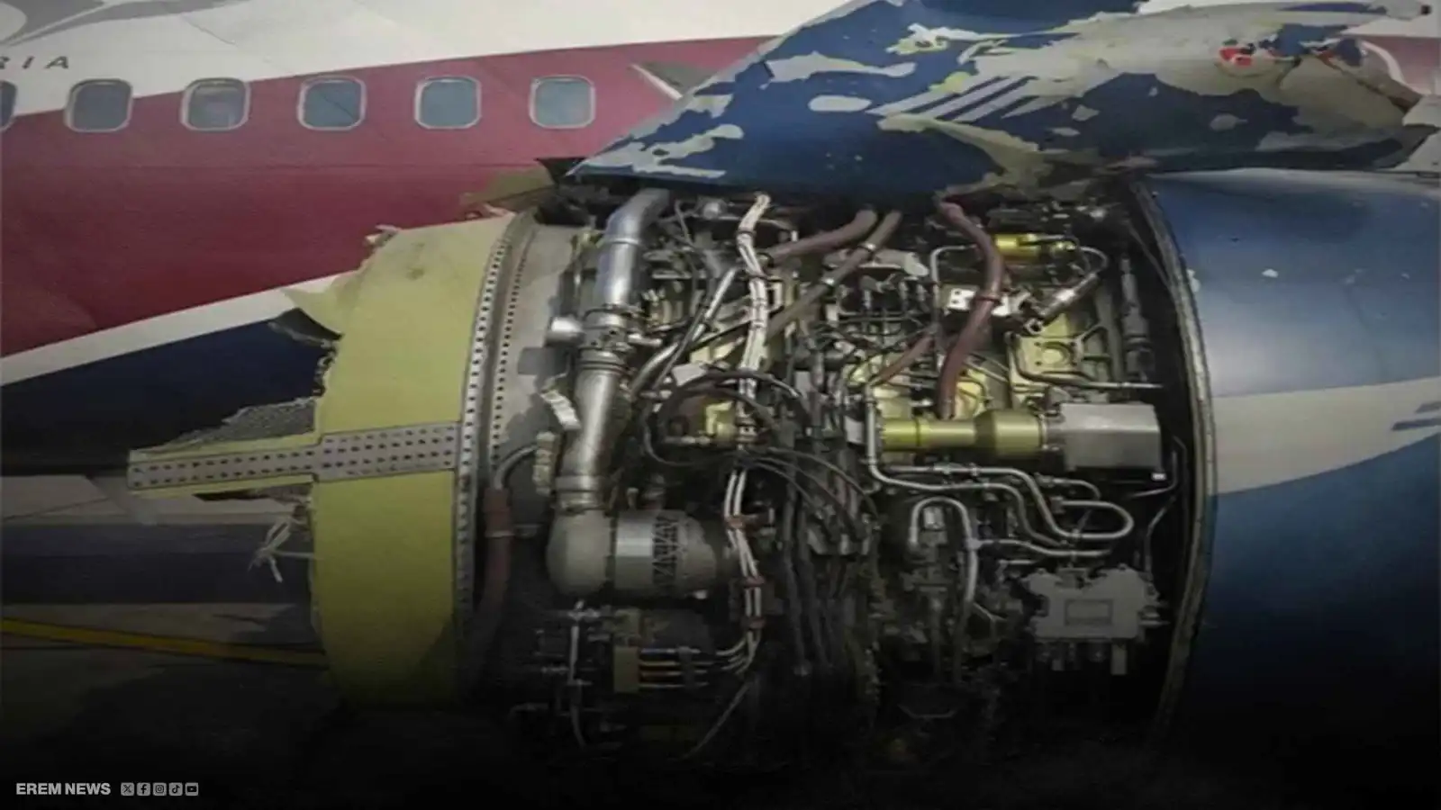 رعبٌ فوق السحاب.. محرك طائرة يتمزق في كبد السماء (فيديو إرم)