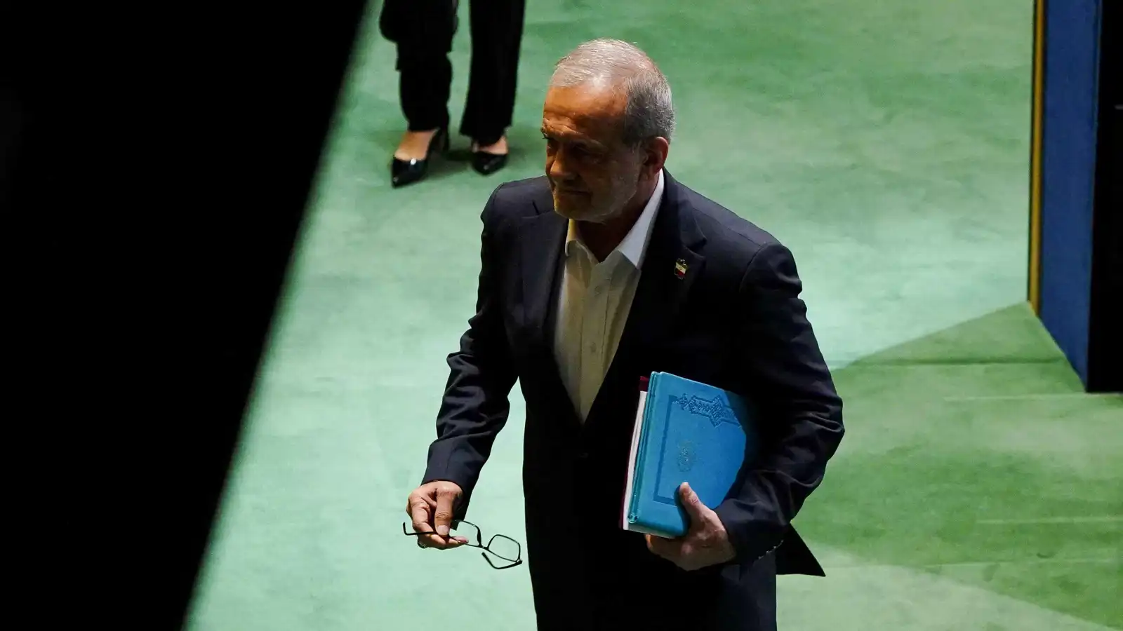 بزشكيان: مسار تعزيز العلاقات مع "الترويكا" لم يحقق النتائج المرجوة