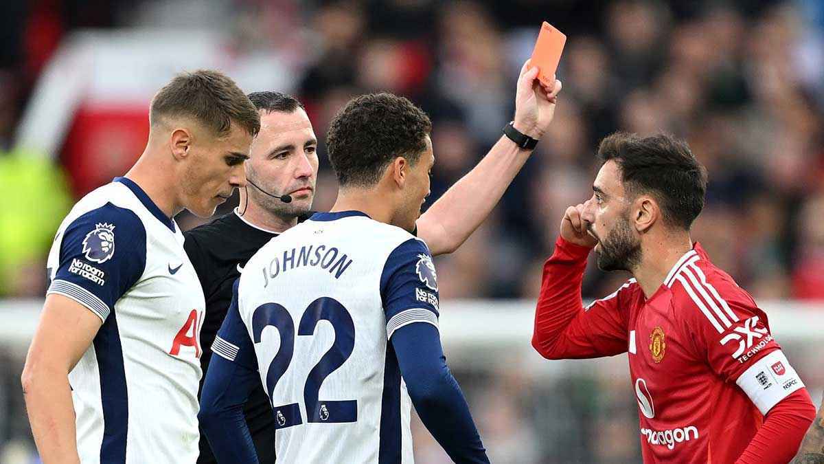 قرار نادر.. إلغاء طرد برونو فيرنانديز في مباراة مانشستر يونايتد ضد توتنهام