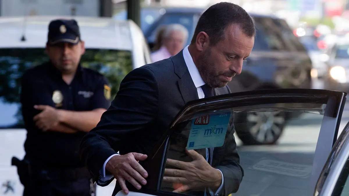 ساندرو روسيل: رئاسة نادي برشلونة سبب دخولي السجن