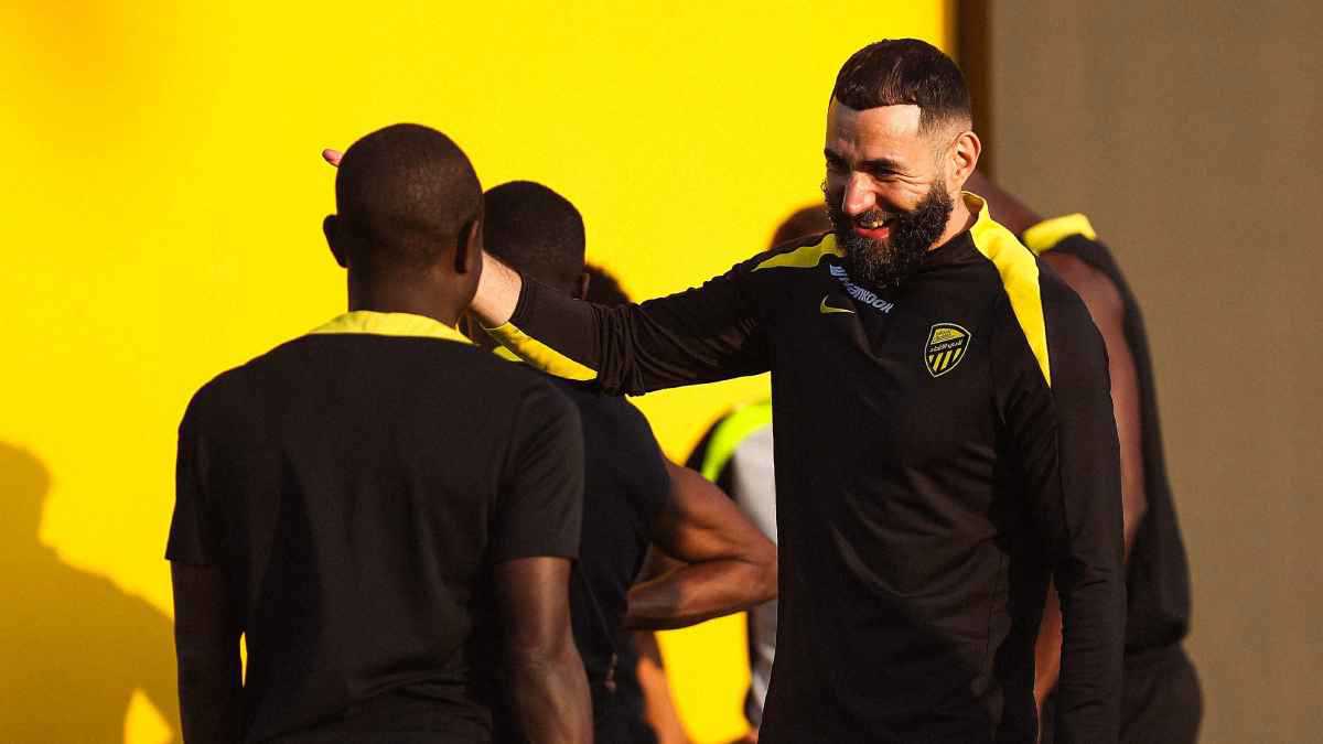 مفاجأة الميركاتو.. الهلال ينقض على بنزيما 