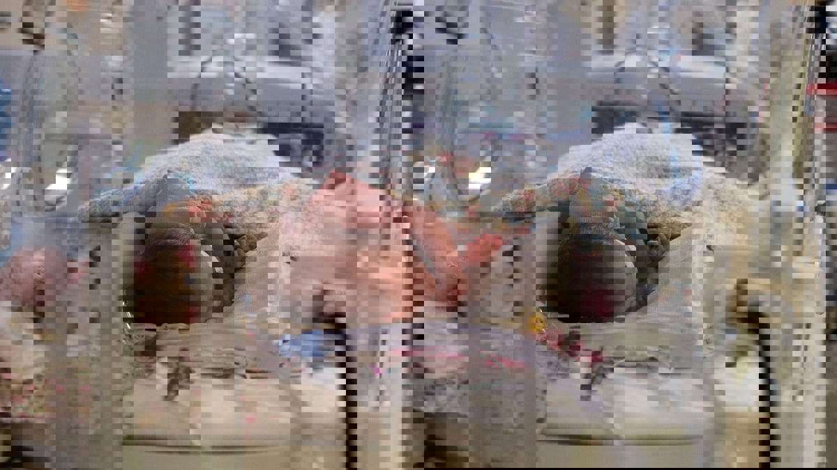 "التايمز": وفاة عشرات المواليد جراء أخطاء طبية في مستشفى بريطاني 
