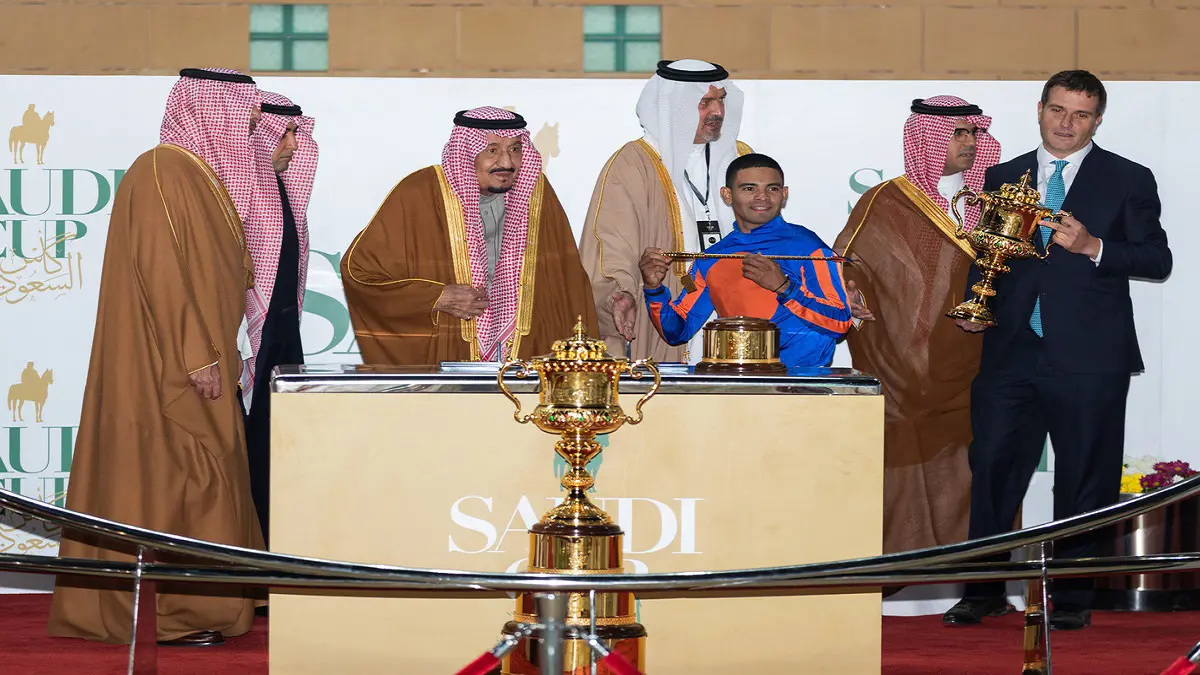 العاهل السعودي يحضر ختام أول بطولة عالمية لسباق الخيل في البلاد (فيديو وصور)‎‎