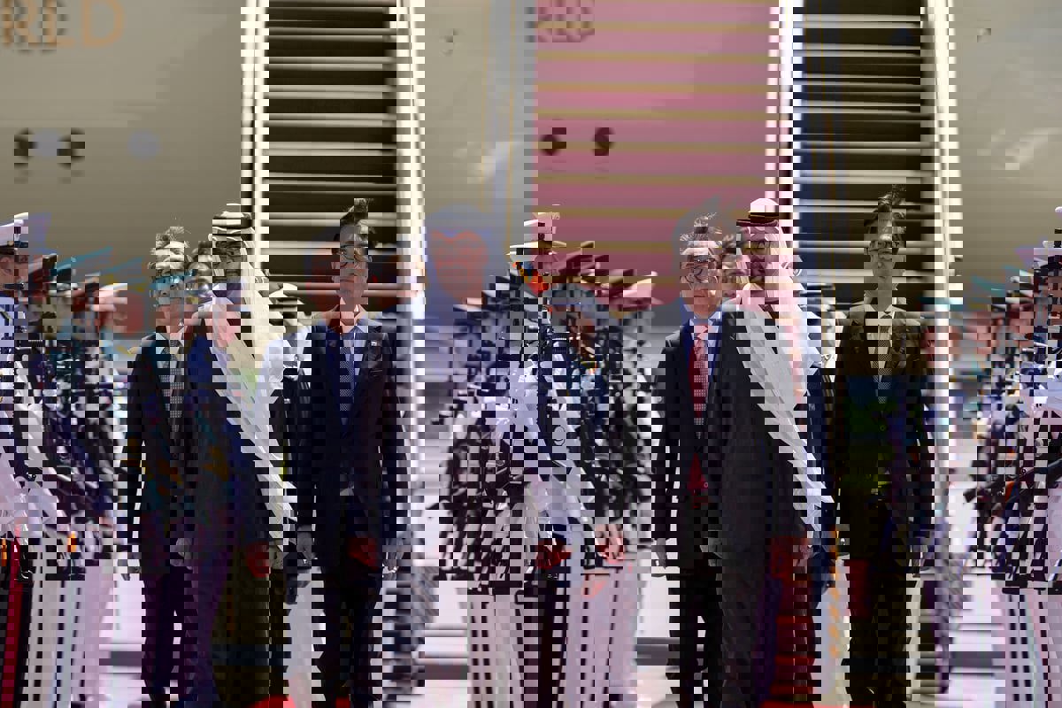 محمد بن زايد يصل كوريا الجنوبية في زيارة لتطوير الشراكة الاستراتيجية