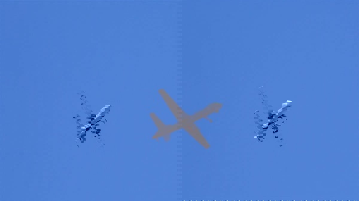 الجيش الإيراني يعلن اعتراض طائرات مسيّرة "أمريكية" شرق مضيق هرمز