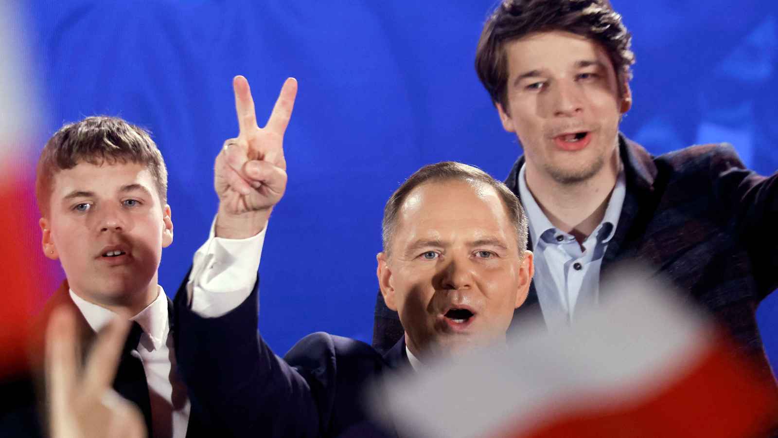 كارول ناوروتسكي يفوز بانتخابات الرئاسة البولندية